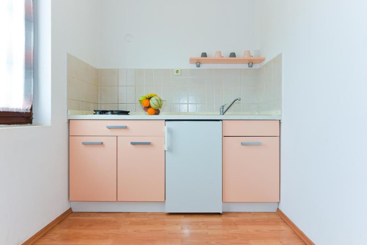 Apartments Adria Біоград-на-Мору Номер фото