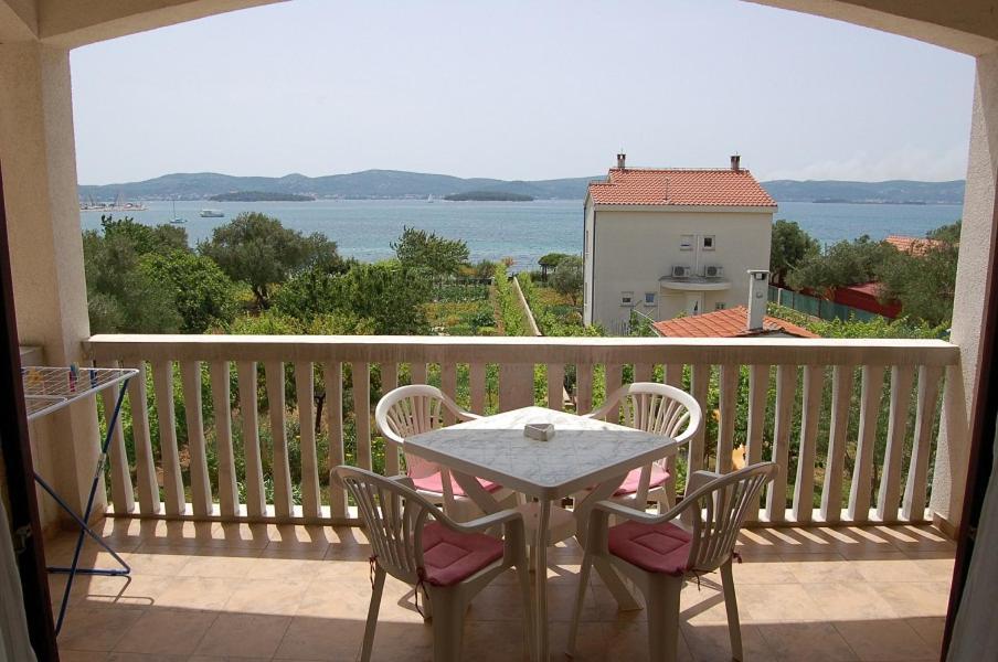 Apartments Adria Біоград-на-Мору Номер фото