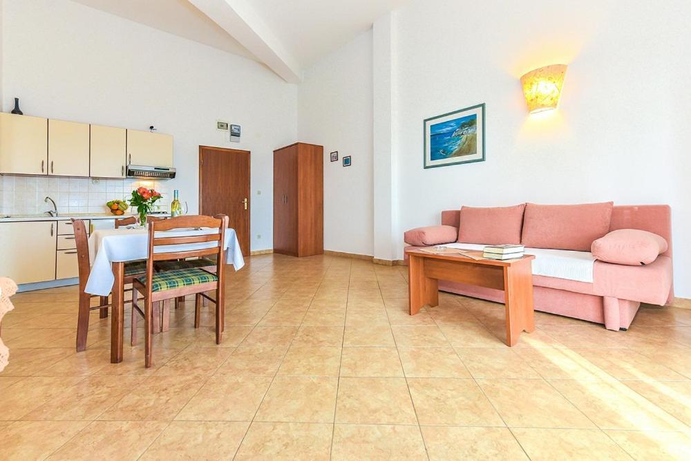 Apartments Adria Біоград-на-Мору Номер фото